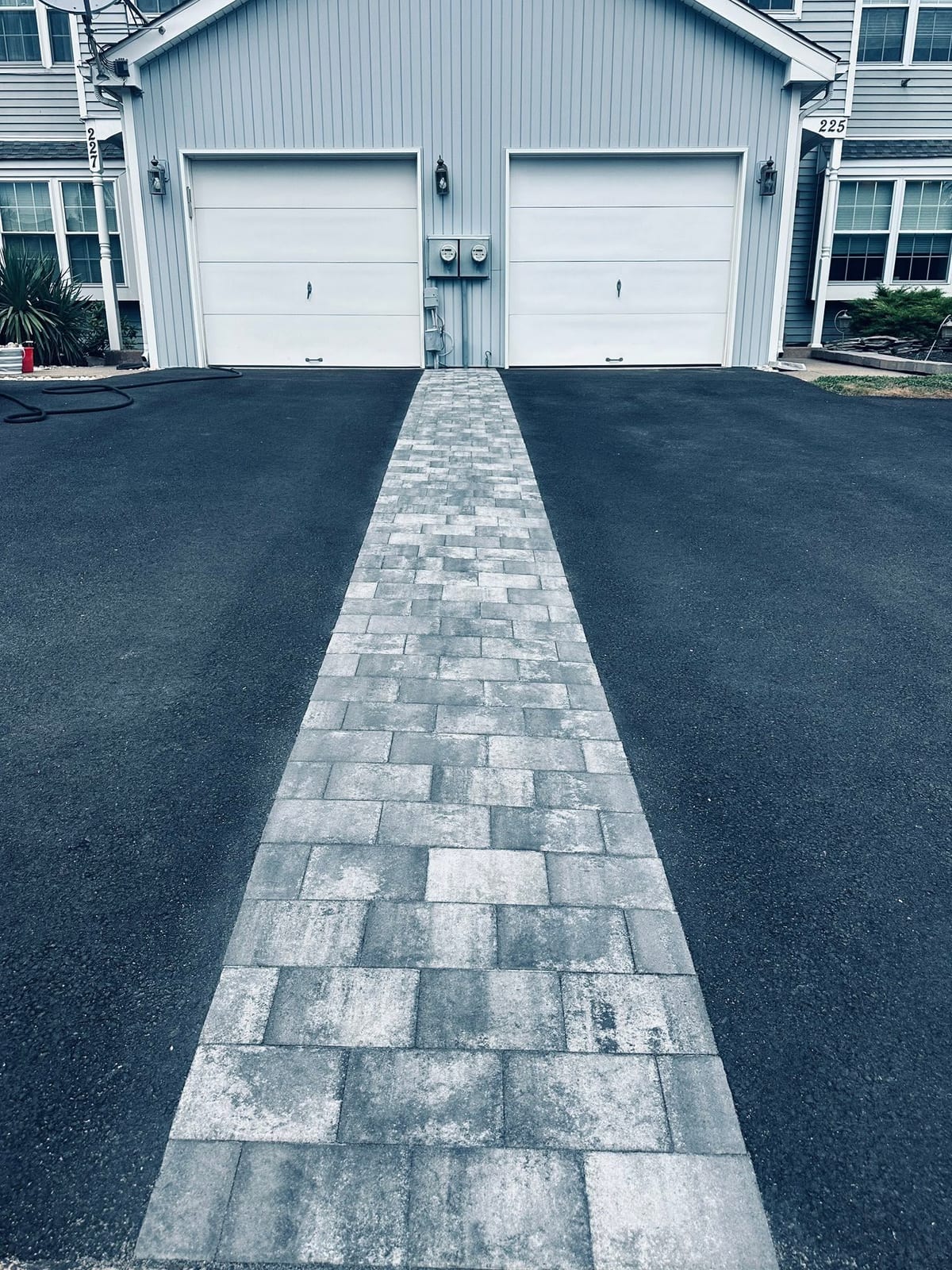 Quarry Ledgestone Paver Walkway