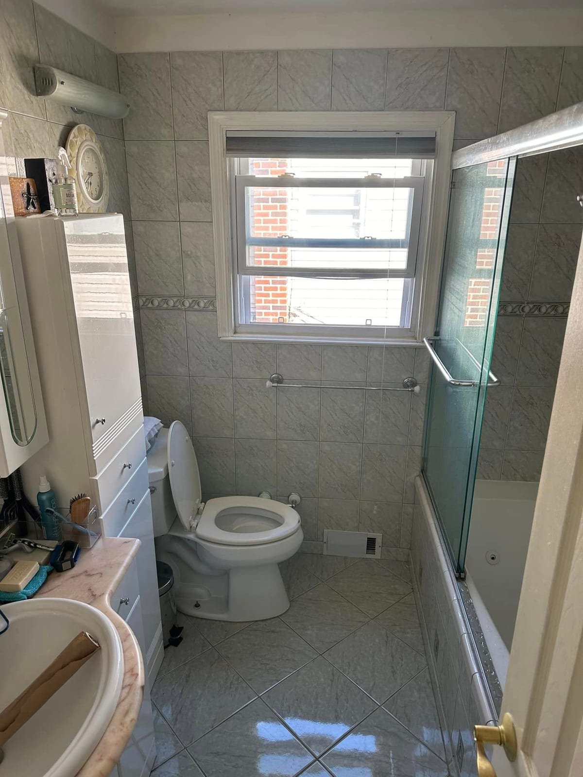 Bathroom Tub & Fixture Update